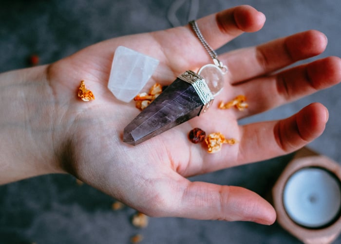 Stones, Rituals and Amulets